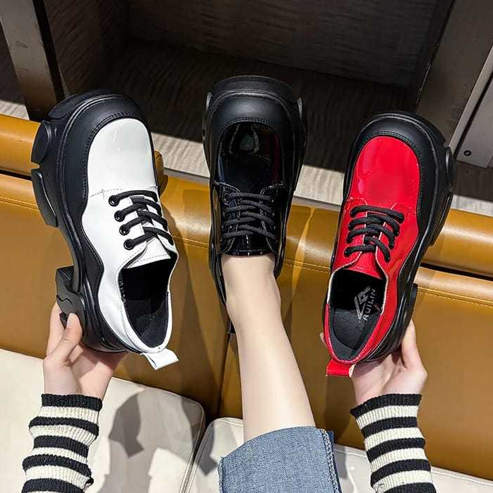 Sepatu Wanita Docmart Korea Hak Chunky Lace Up Tali
