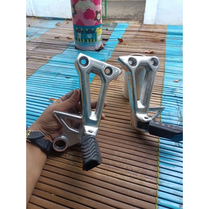 POOTSTEP BELAKANG SUZUKI SHOOTER/POWER FOOTSTEP SUZUKI SHOOTER/step belakang suzuki shooter/dudukan