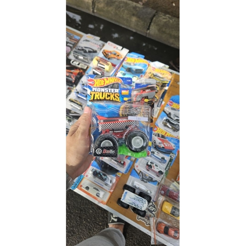 Hot Wheels Monsterk Truck Drag Bus