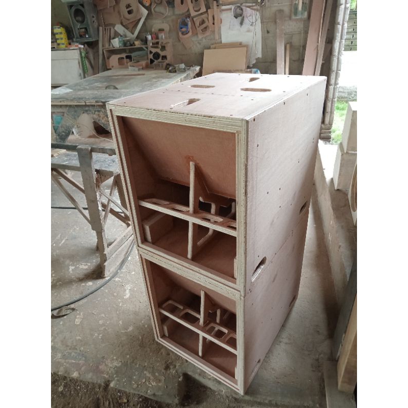BOX CLA 15INCH MENTAHAN