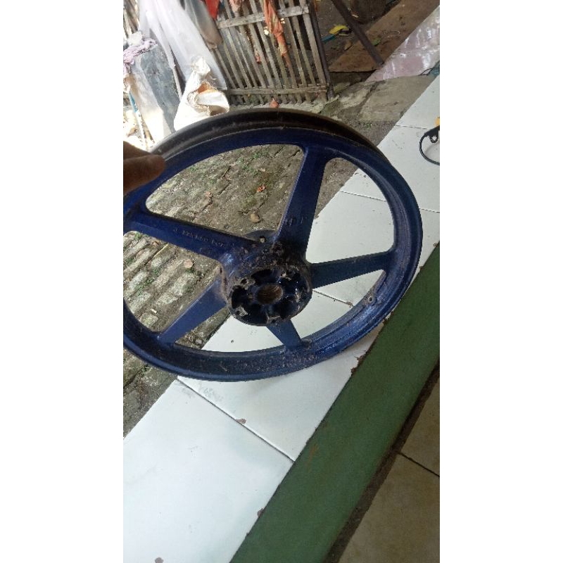 velg depan vixion old copotan