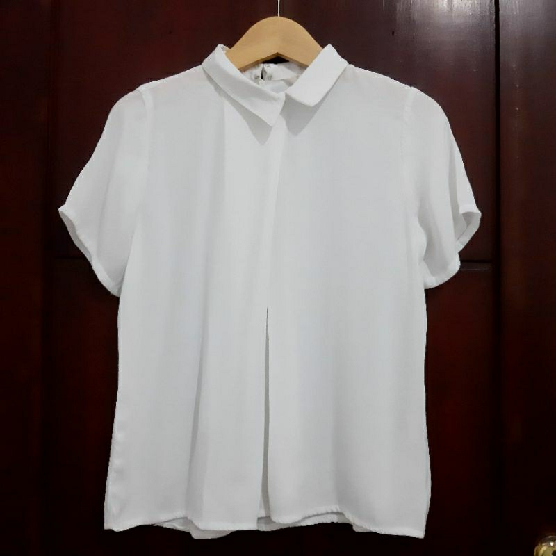 Blouse/atasan putih wanita formal branded