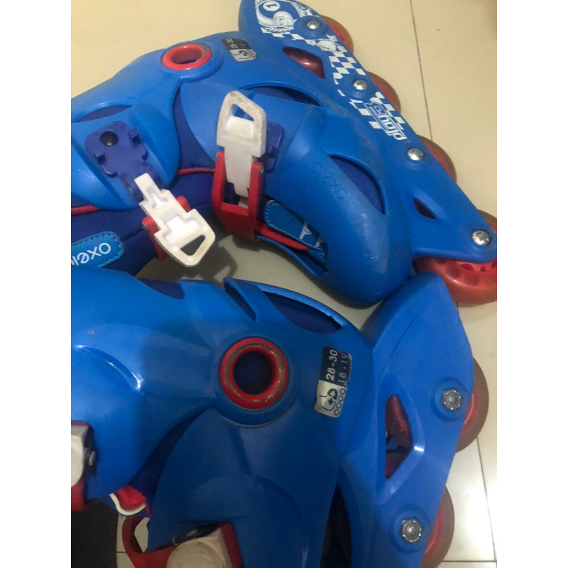 Sepatu Roda oxelo decathlon inline skate Preloved 3-4 tahun laki-laki bekas second like new