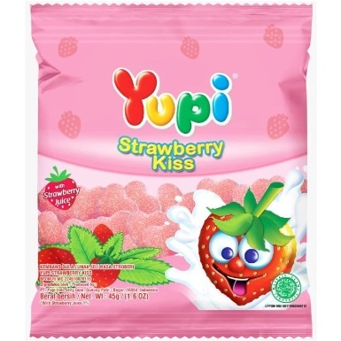 

YUPI PINK LOVE//Yupi Gummy Strawberry Kiss