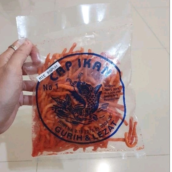 

Krupuk rapuh kerupuk lidi cap ikan gurih & lezat 70gr.