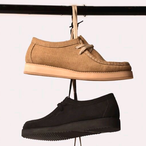 SEPATU PRIA CASUAL WALLABI CORDUROY