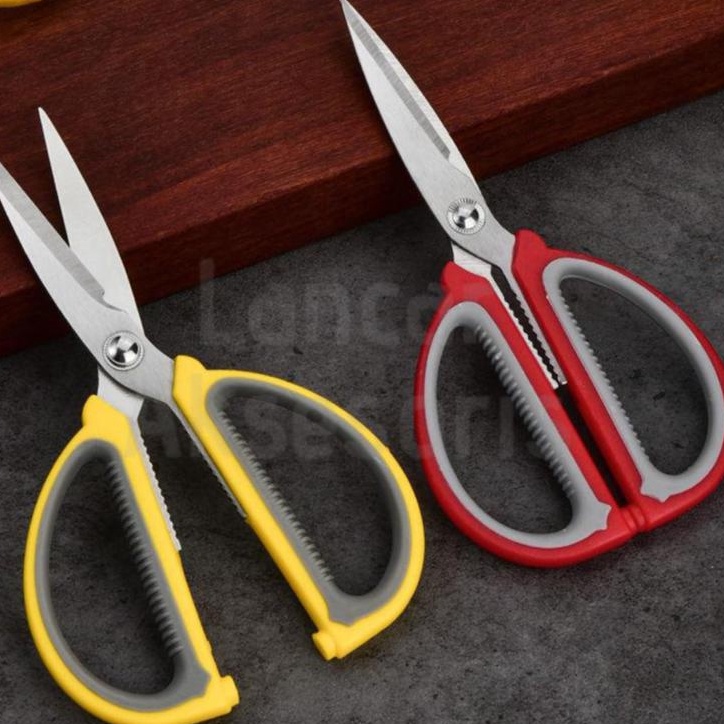 

Harga Termurah Gunting Serbaguna Multifungsi Stainless Steel Tajam Soft Grip Gagang Empuk Anti Karat 19 cm Good Quality Scissors