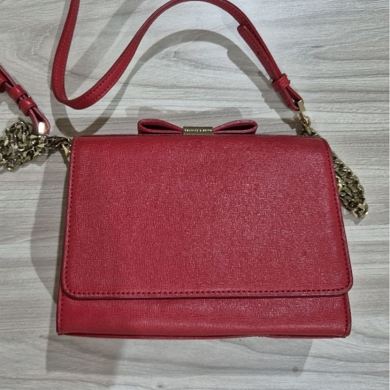 [Preloved] Tas Charles and Keith Merah Selempang Wanita