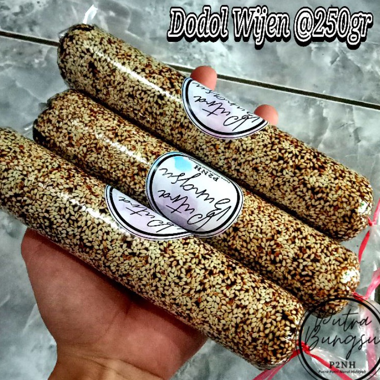 

Paket Ekslusif Dodol Wijen Betawi 25 Gram Khas Tangerang