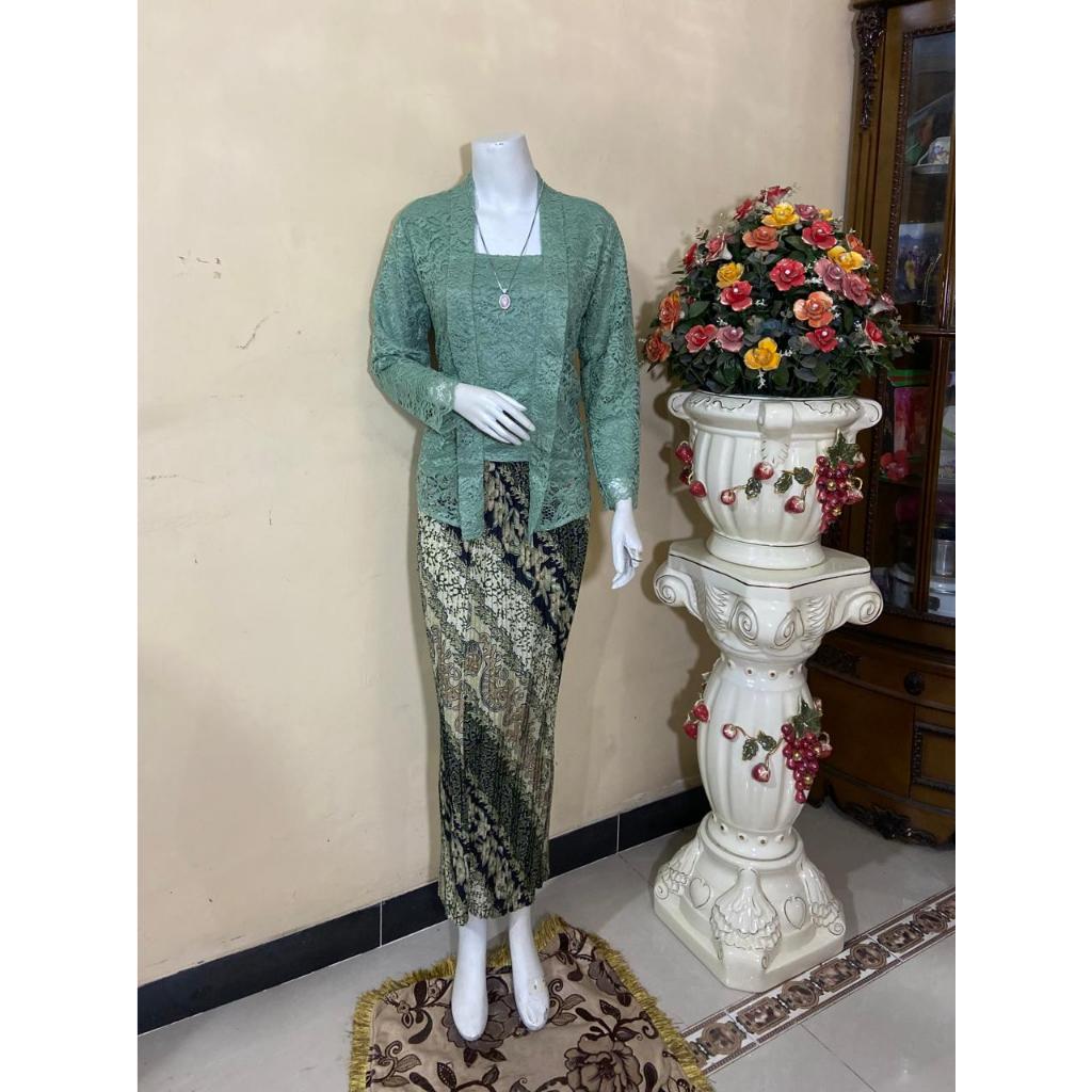 Kebaya stelan & atasan kebaya model kutu baru wanita dewasa moderen kebaya brokat premium