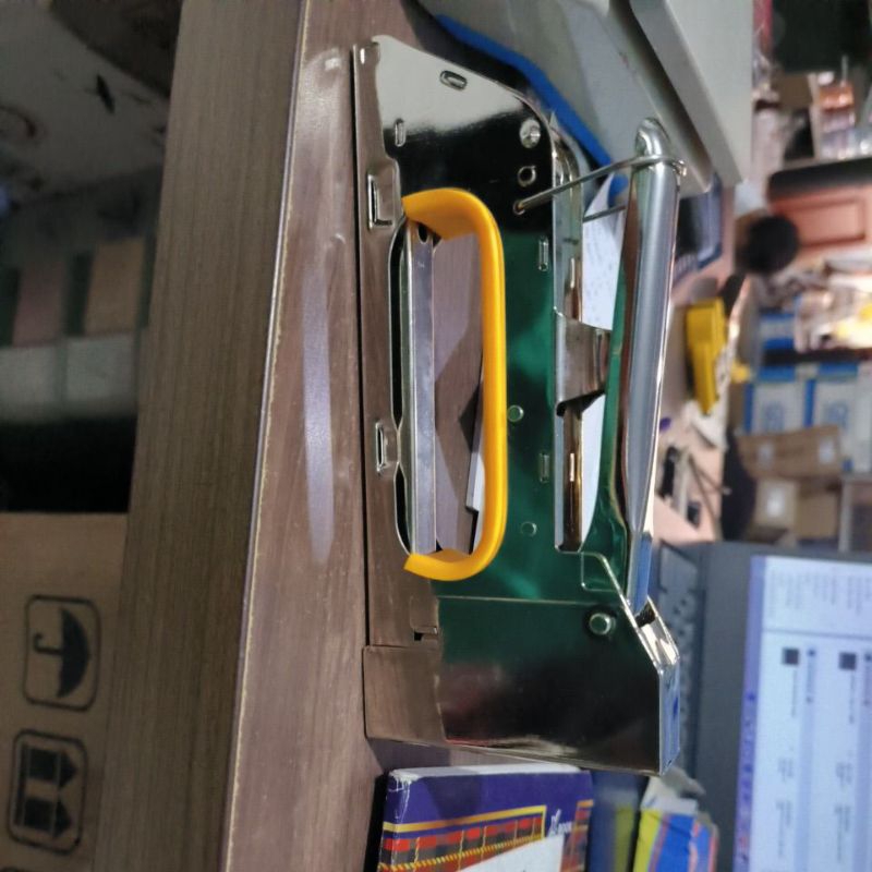 

GUN TACKER STAPLES TEMVAK HEKTER TEMBAK