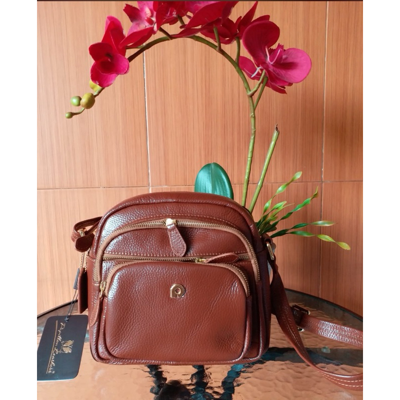 K3404 PAPILLON LEATHERS