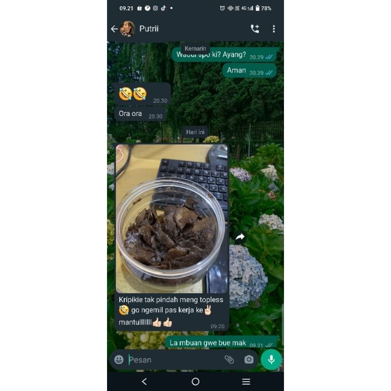 

Sekar_Shop07 [100Gram] Kripik Pisang Coklat Lumer /Perdetikngemil / Kripik Manis/Kripik Lumer Viral