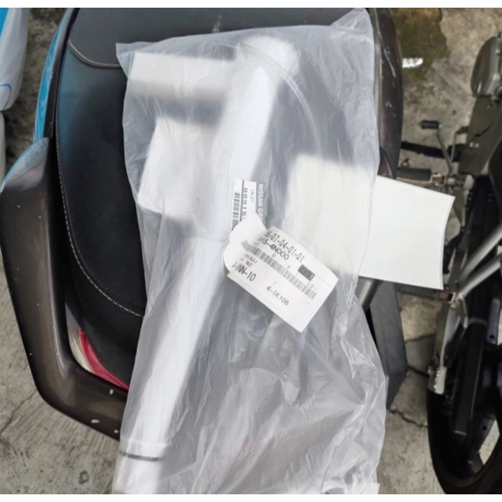 TJ - corong tabung air wiper nissan serena C24