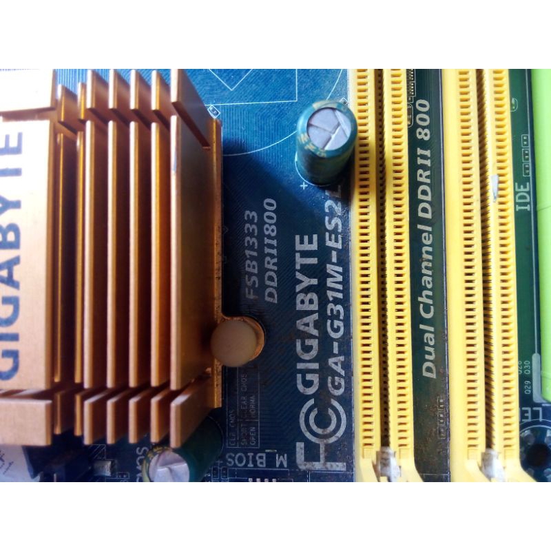 MOTHERBOARD GIGABYTE Pc