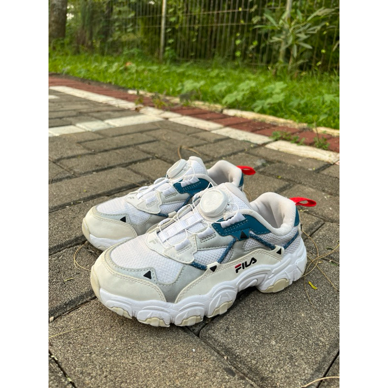 Fila BOA sepatu anak ukuran 33/ sepatu second branded anak