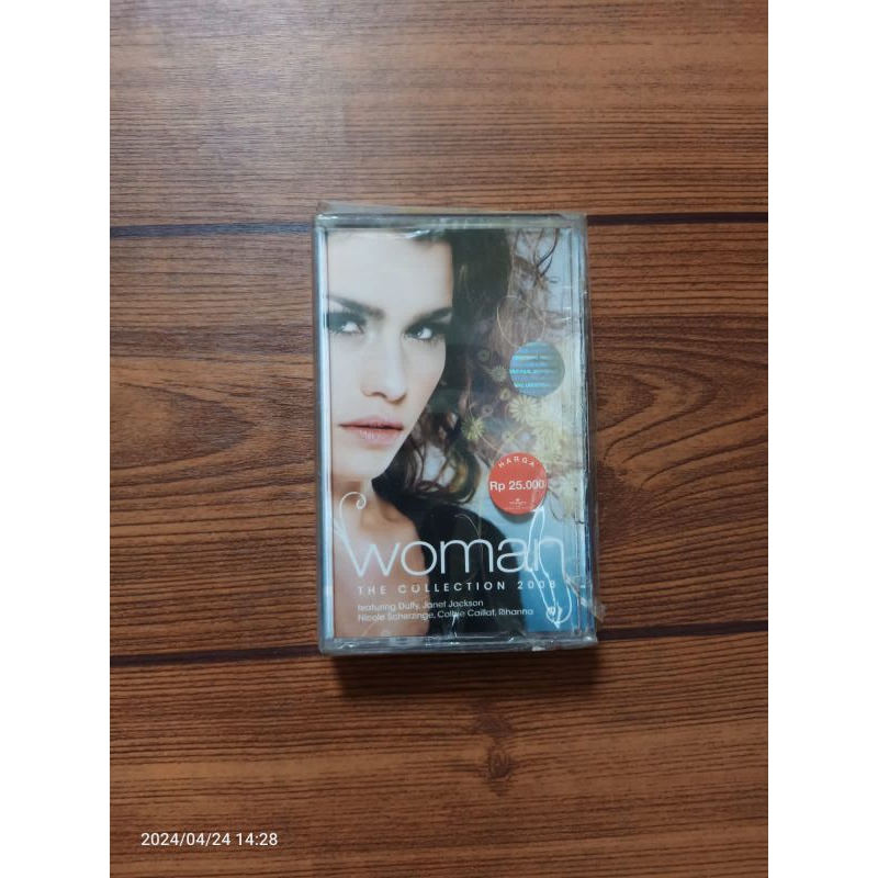 Kaset WOMAN ( THE COLLECTION 2008 ) ( Rihanna, Janet Jackson, Gwen Stefani etc )