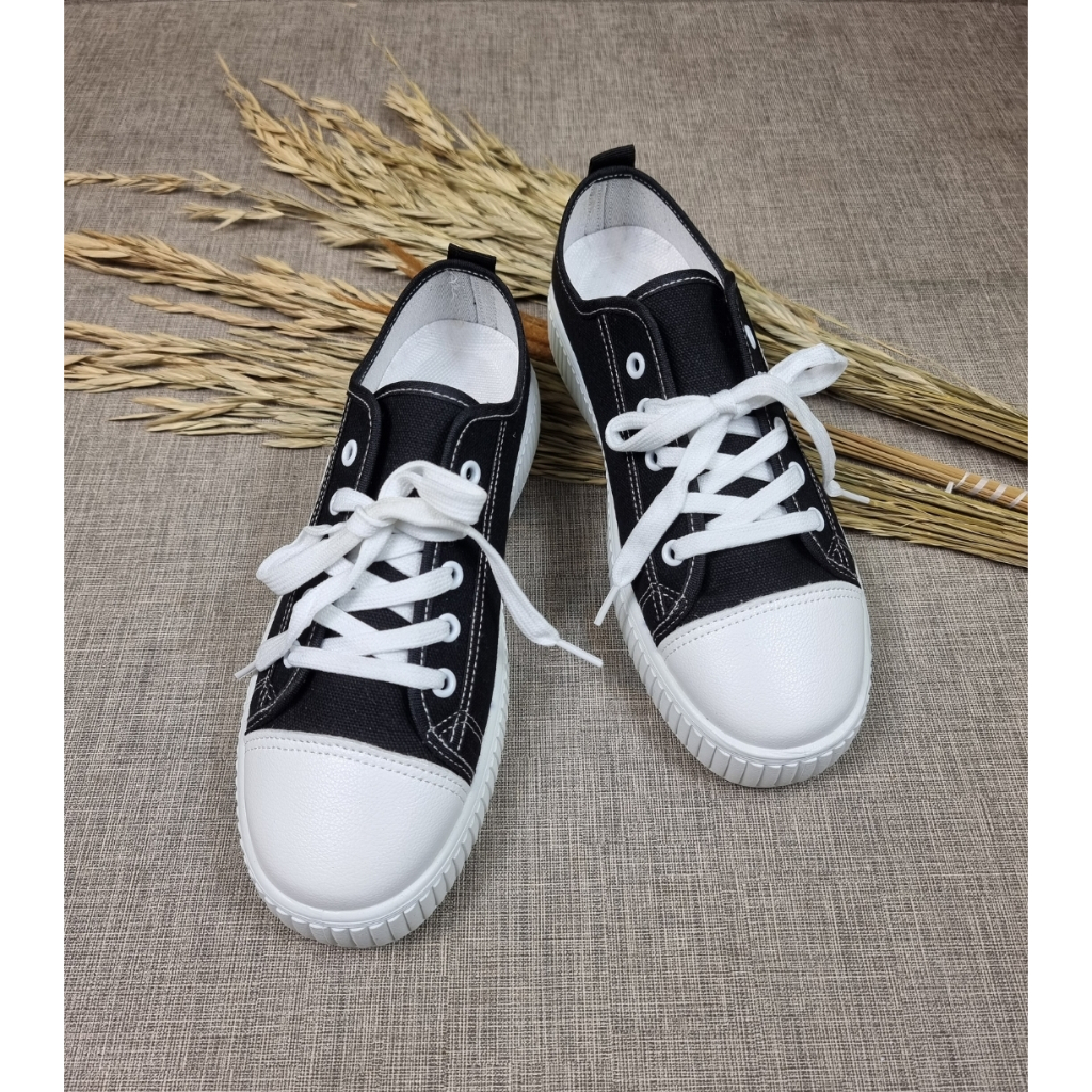 Sepatu sneackers wanita harga murah tampilan mahal ( 4-4372/4374375 )