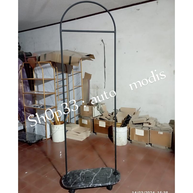 GANTUNGAN GAWANG PAKAIAN BAJU DENGAN RODA BERRODA AMBALAN KAYU BESI KAYU ALUMINIUM