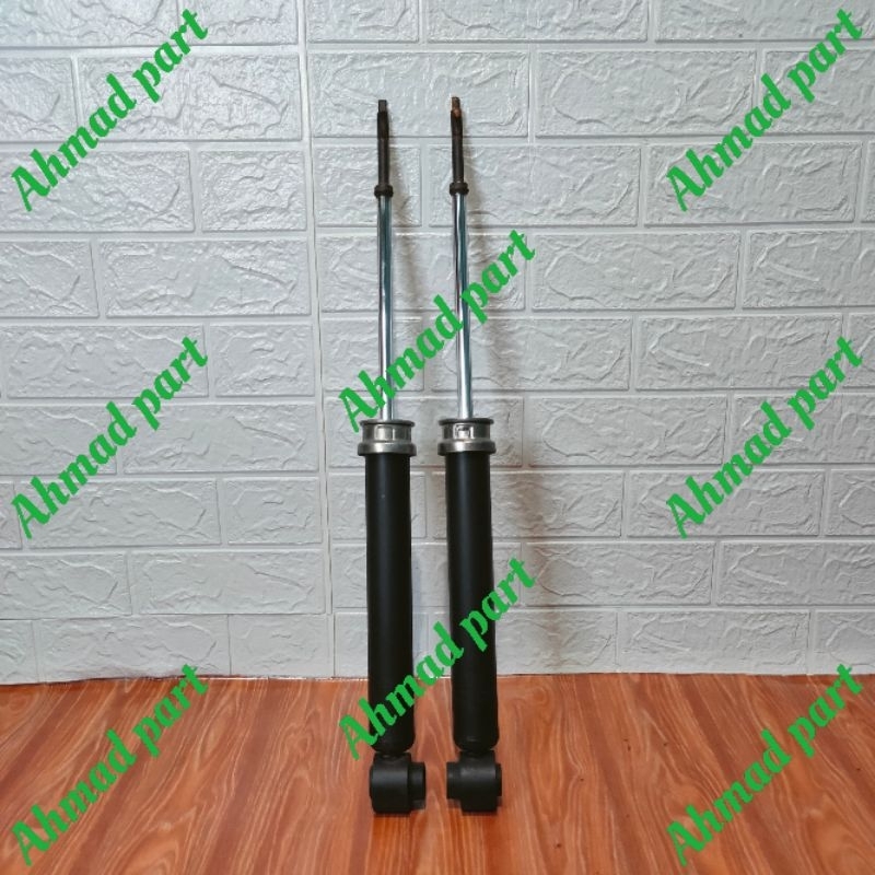 shockbreaker nissan serena c24 belakang