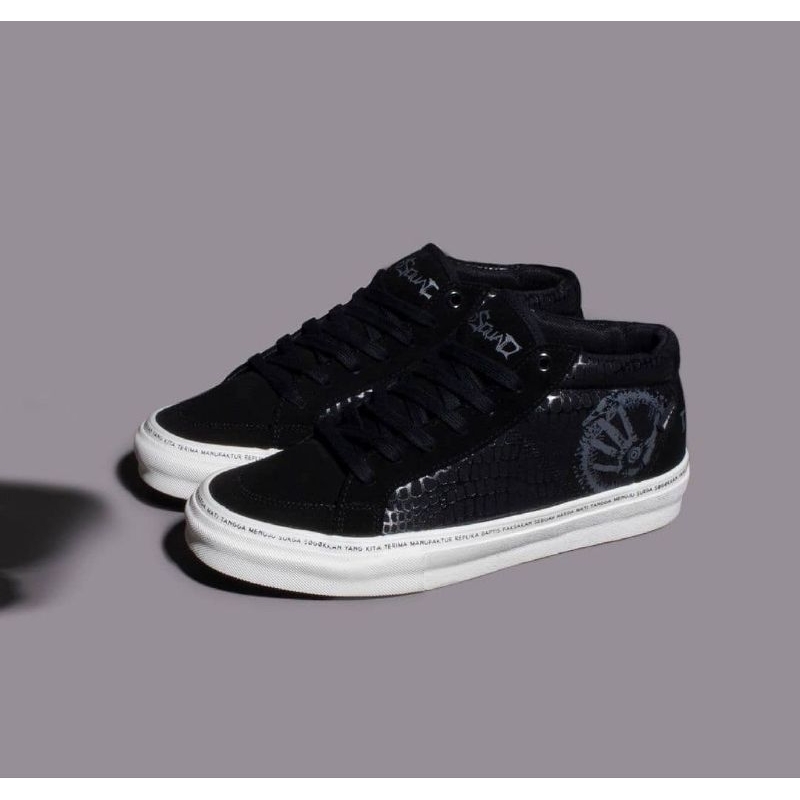 Sepatu Beazt x Deadsquad