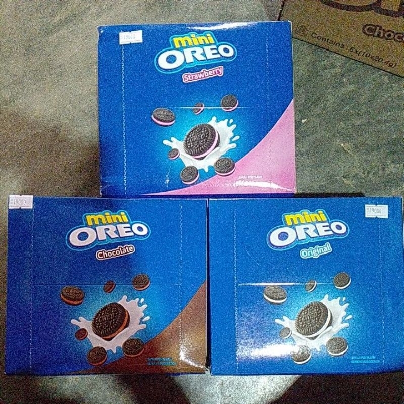 

Mini Oreo Box 10s 20g Stroberi Coklat dan Original