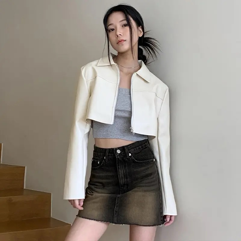 Jaket Mantel Kulit Wanita Crop Lengan Panjang Resleting Musim Gugur