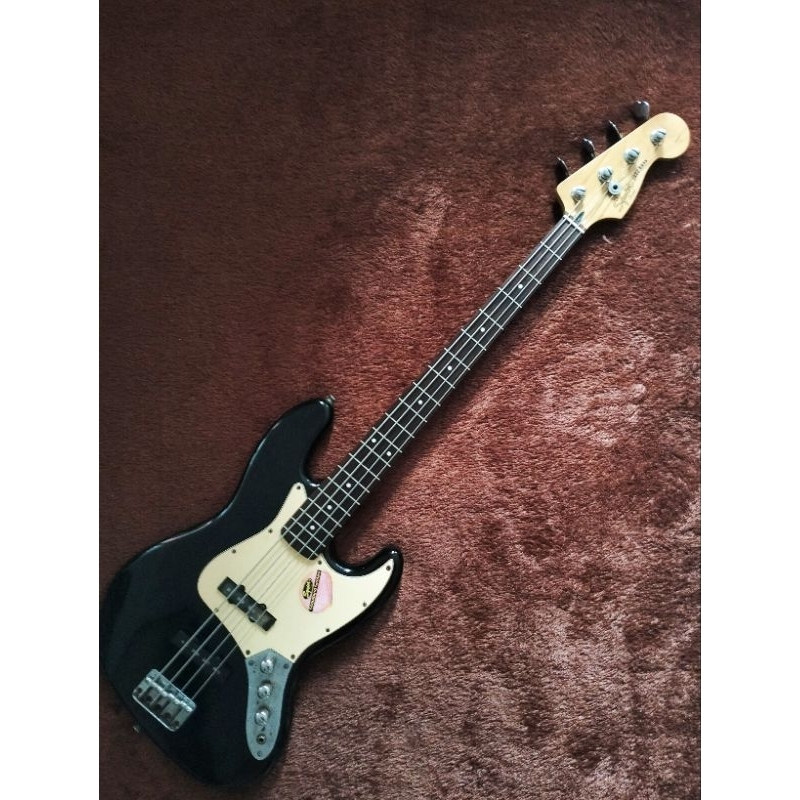 Squier Jazz Bass Standard Series Crafted In Indonesia