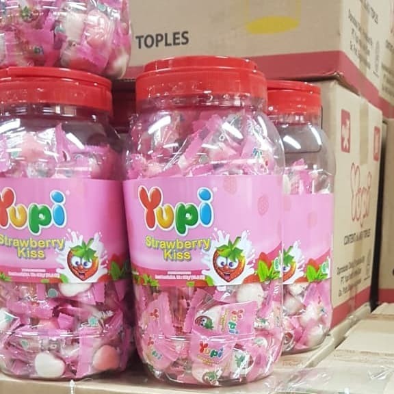 

[TERMURAH]PERMEN YUPI PERMEN STRAWBERRY KISS KALENGAN