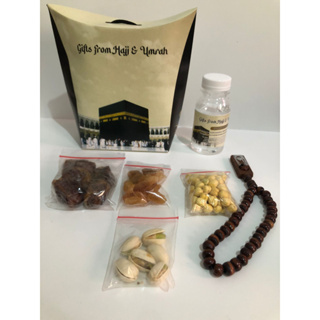 

PAKET Oleh Oleh Haji Umroh Souvenir Kardus Isi Air Zam Zam Kurma Kismis Kacang Pistacio