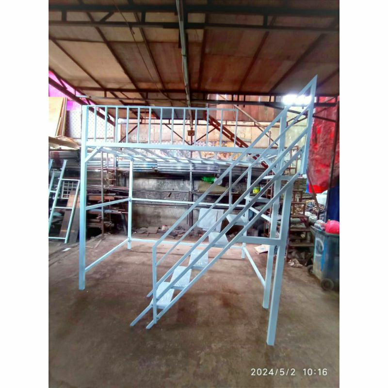 Mezanin Ranjang Tingkat Besi Tangga Pagar Custom