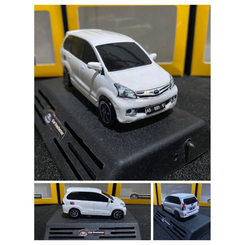 {Skala 1 : 45} Pajangan Interior Mobil Miniatur Avanza 2013 & Veloz