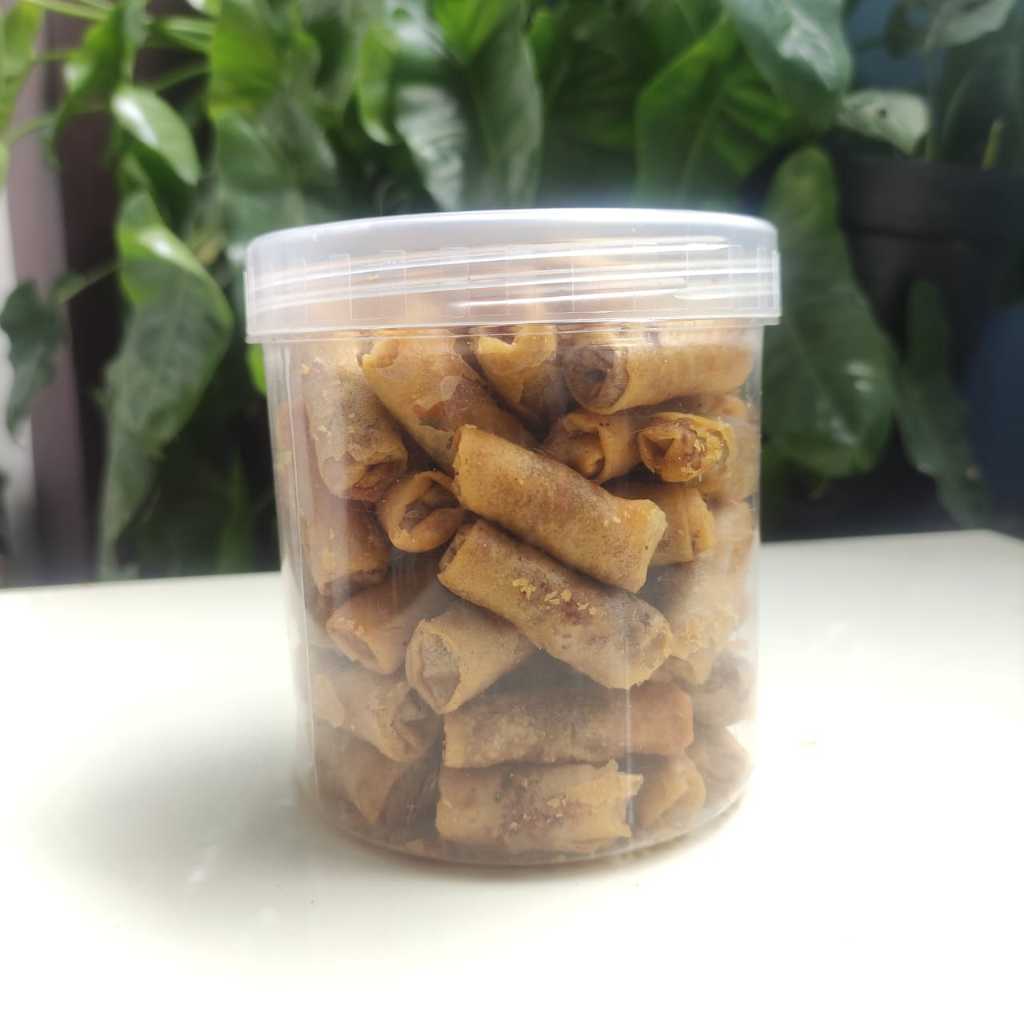 

Camilan Sumpia Udang 320 GR | Kemasan Toples 600 ML Cemilan Oleh-oleh Gurih Enak Halal