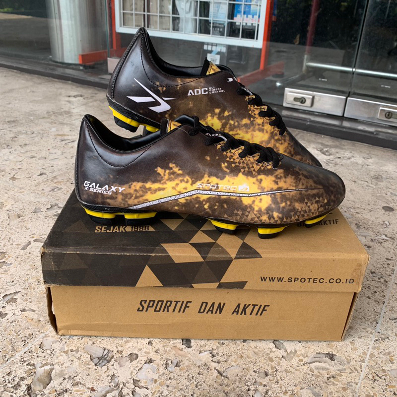 Spotec Sepatu Bola Galaxy SC Black/Yellow - Soccer