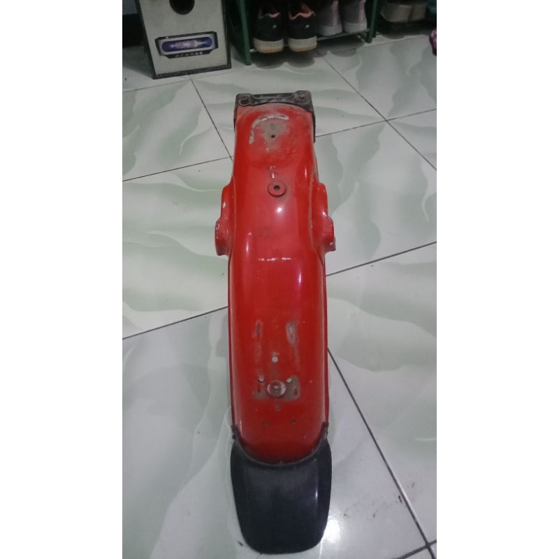 spakbor belakang GL100 original tahun tua