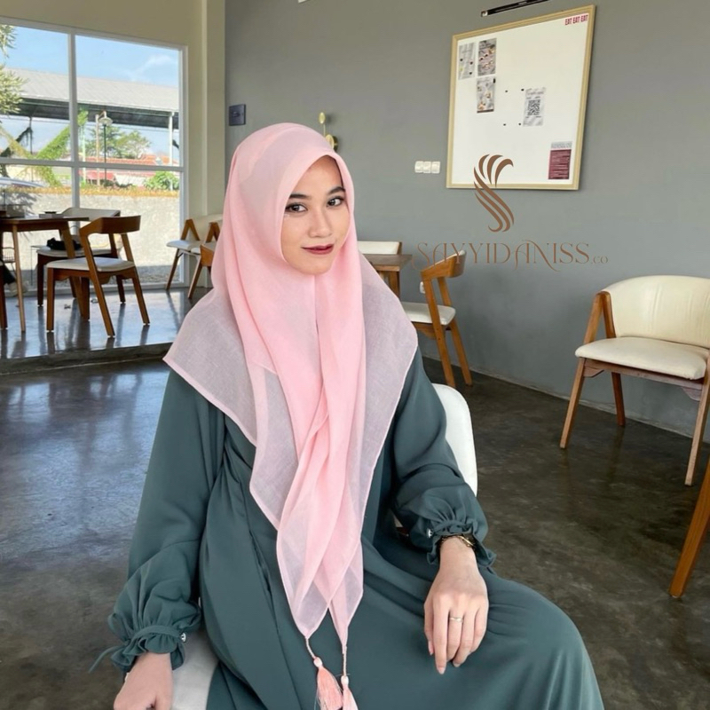 Sayyidaniss | Segi Empat Paris Tassel | Hijab Segi Empat Paris Tassel