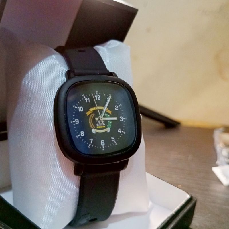 jam tangan segi bhayangkari