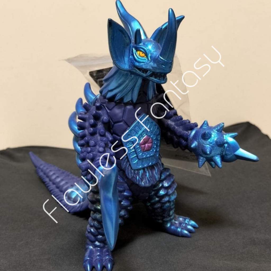 Tyrant Tyrannin Monster Kaiju Metallic Blue Ultraman Vinyl Figure