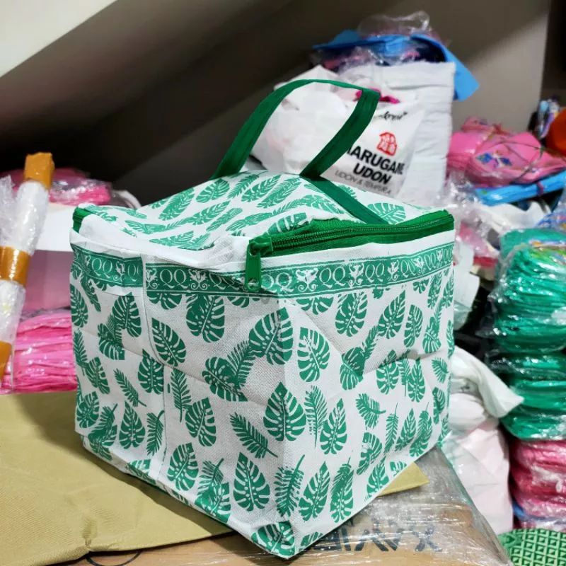 

TAS HAJATAN TAS BERKAT ALAS 22 X22 TAS BERKAT MODEL BARU