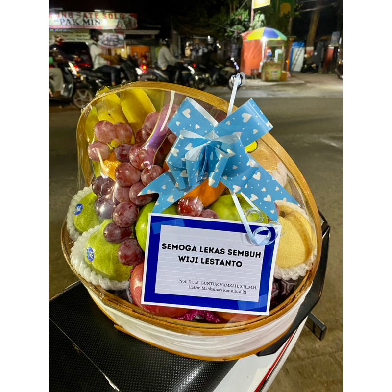 

PARSEL BUAH PREMIUM/PARSEL TANGERANG/HAMPERS/HADIAH/KUNJUNGAN ORANG SAKIT/MACAM-MACAM BUAH