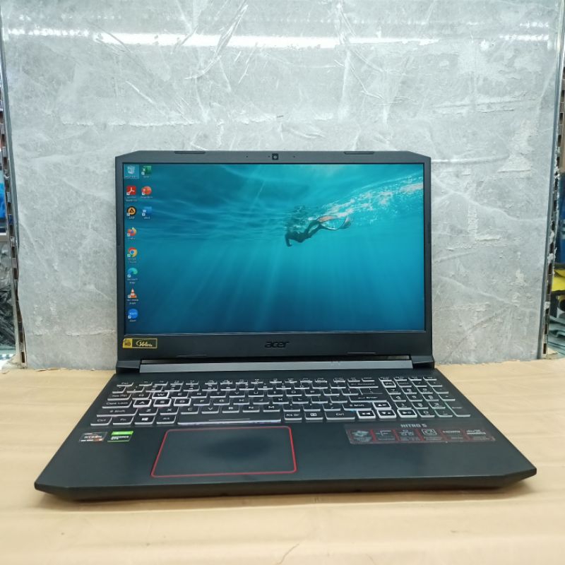 ACER NITRO 5 AN515-44 AMD RYZEN 5-4600H GTX 1650Ti 4GB RAM 8GB SSD 512GB