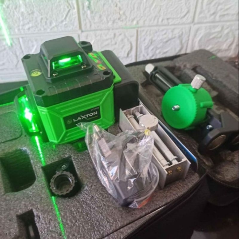 laser level 16 line 4D by laxton / hilda taffwere
