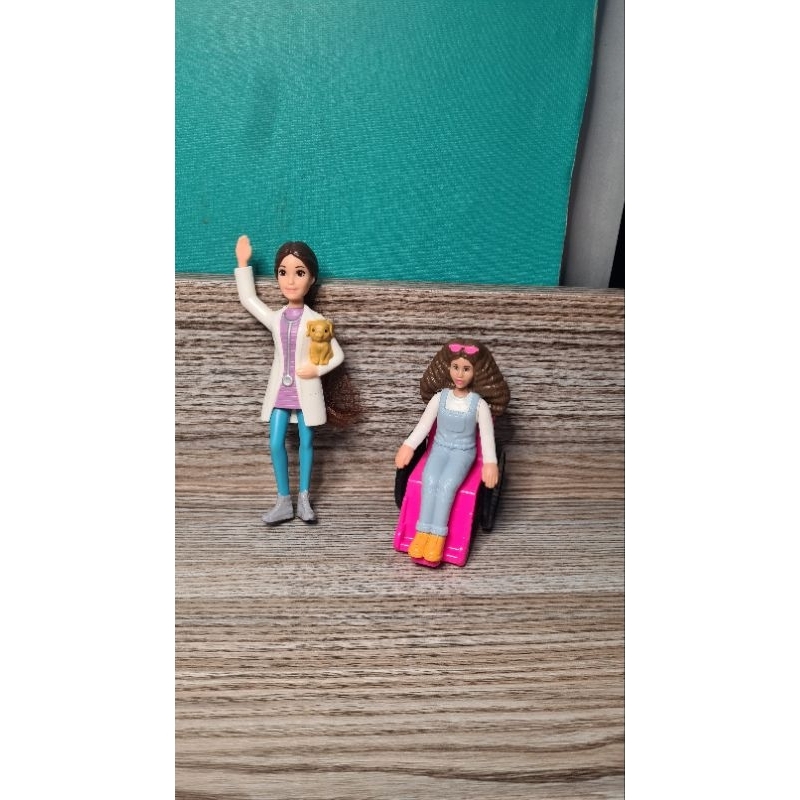 Preloved Figur barbie dokter dan pasien