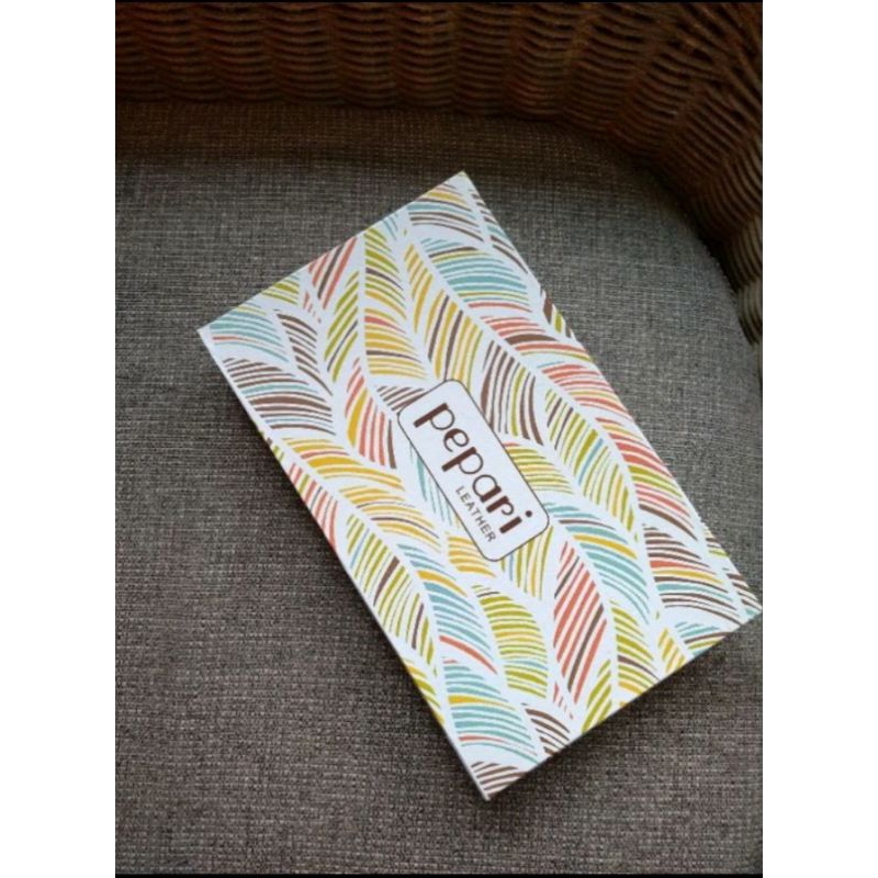 

Pepari Leather Box Sedang