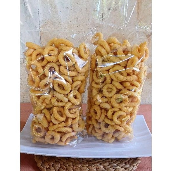 

Slondok / Slondhok Bawang Camilan Jogja Camilan Magelang 250 gram