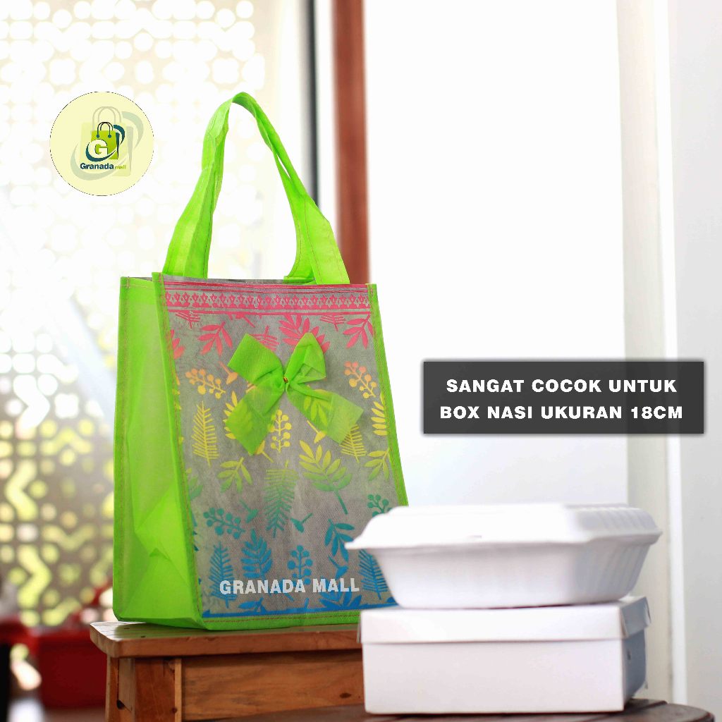 

Tas Hajatan Pita Untuk Box Nasi 18Cm