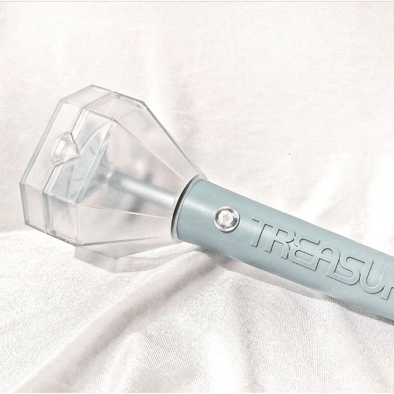 TREASURE LIGHTSTICK