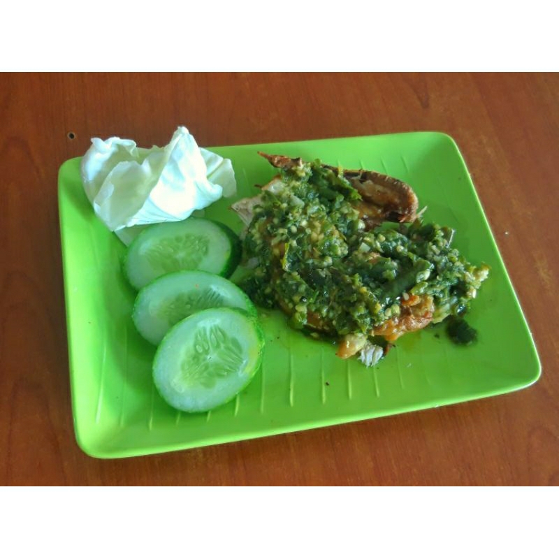 

Ayam penyet sambal ijo by Dapoer Mazykan