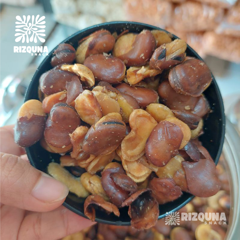 

TERMURAH KACANG KORO KULIT ASIN GURIH 250 GRAM KACANG KORO SUPER - RIZQUNA SNACK