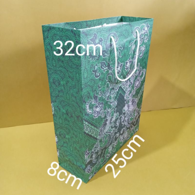 

paperbag batik warna/new mr ukuran L (25×8×32)cm isi 12pcs/pack